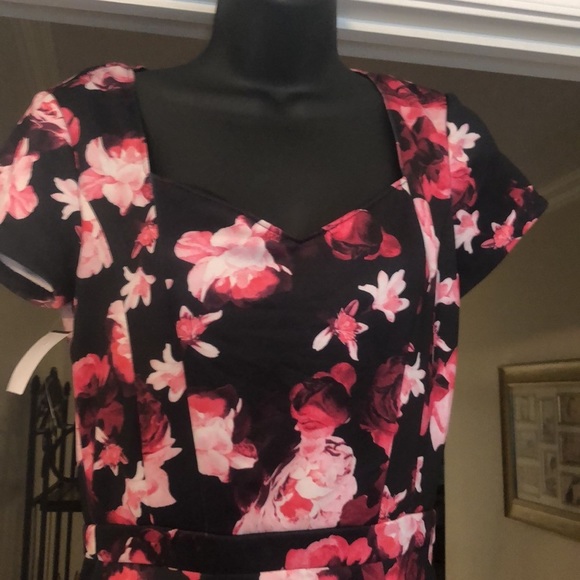 Eva Mendes Black Floral Dress Size 2 Gently Worn - Picture 3 of 5